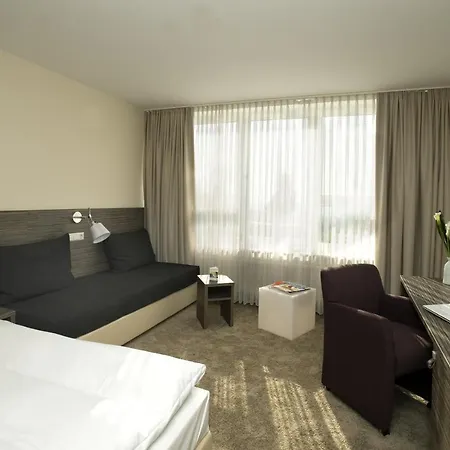 Scotty & Emily Hotel Ulm