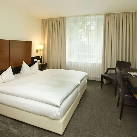 Hotel Western Atrium 4*