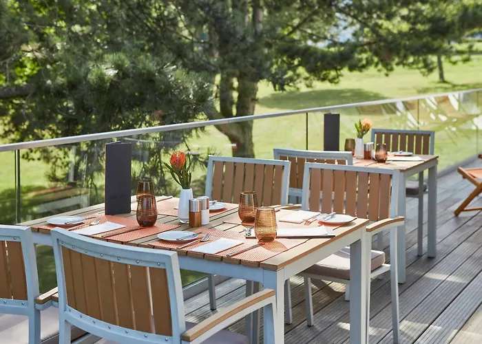 מלון Scotty & Emily 4*