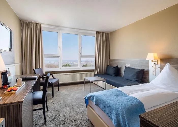 Scotty & Emily מלון אולם