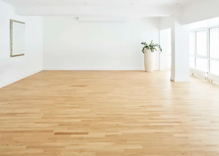 מלון Scotty & Emily אולם