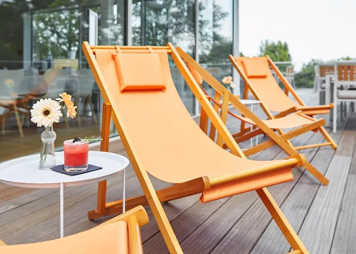 מלון Scotty & Emily